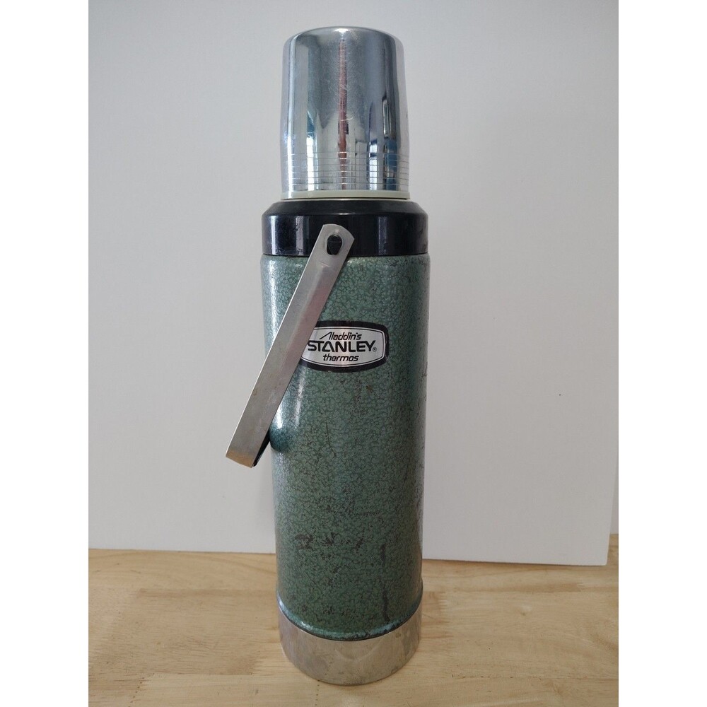 Vintage Rare Stanley Aladdin USA Quart Thermos A94C w/Handle Hunting 1981